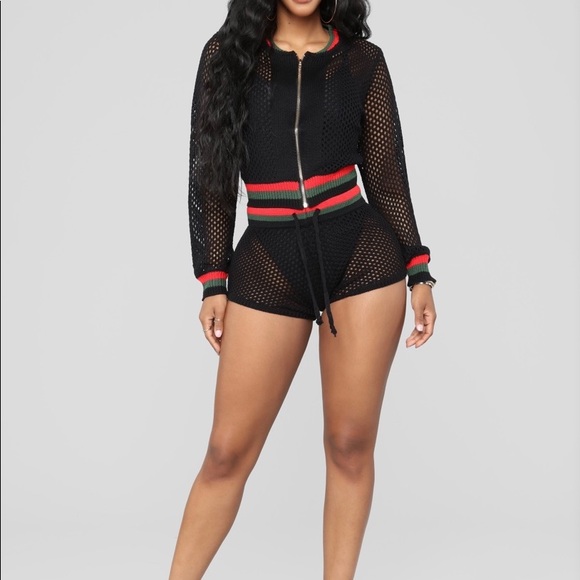 Brand new set - Picture 2 of 3